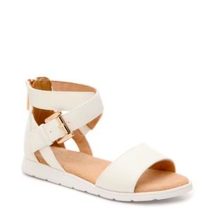 Brand NIB girls sandals size 3